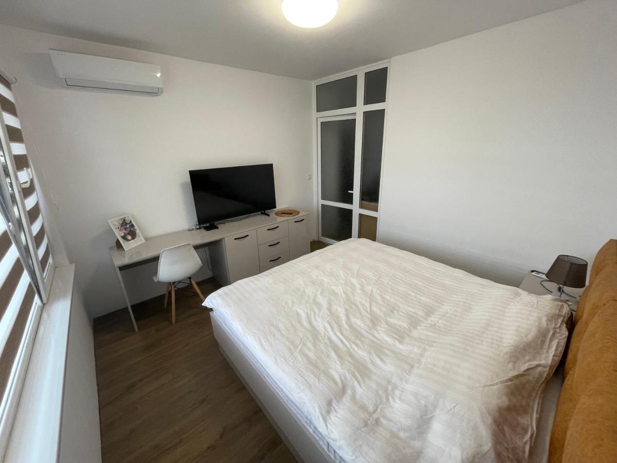 Dety'S Apartment Burgas City Exterior foto